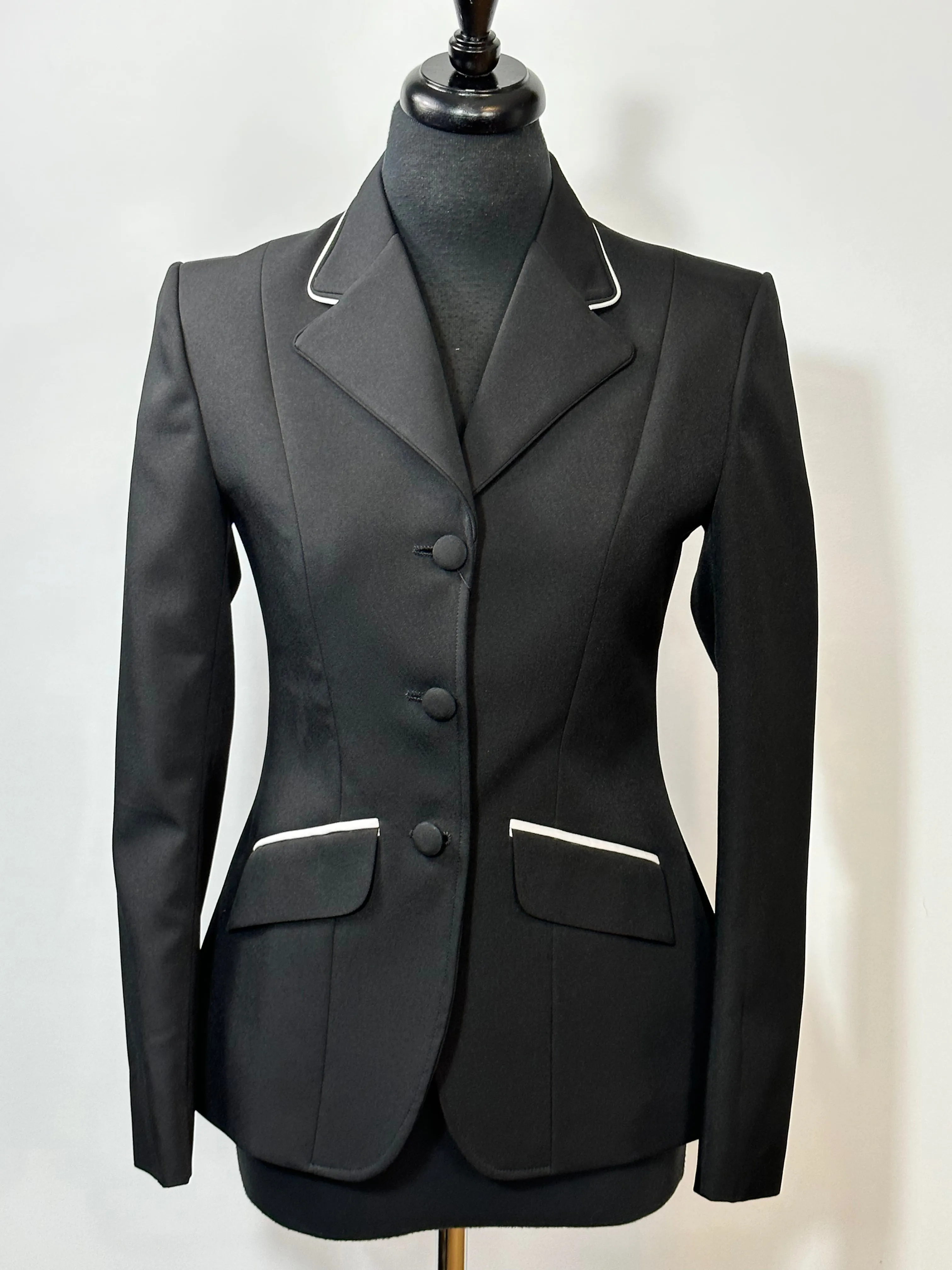 English Show Coat Solid Black