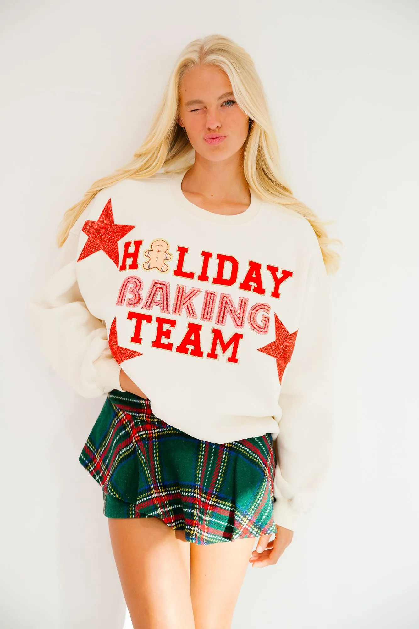 HOLIDAY BAKING TEAM PULLOVER