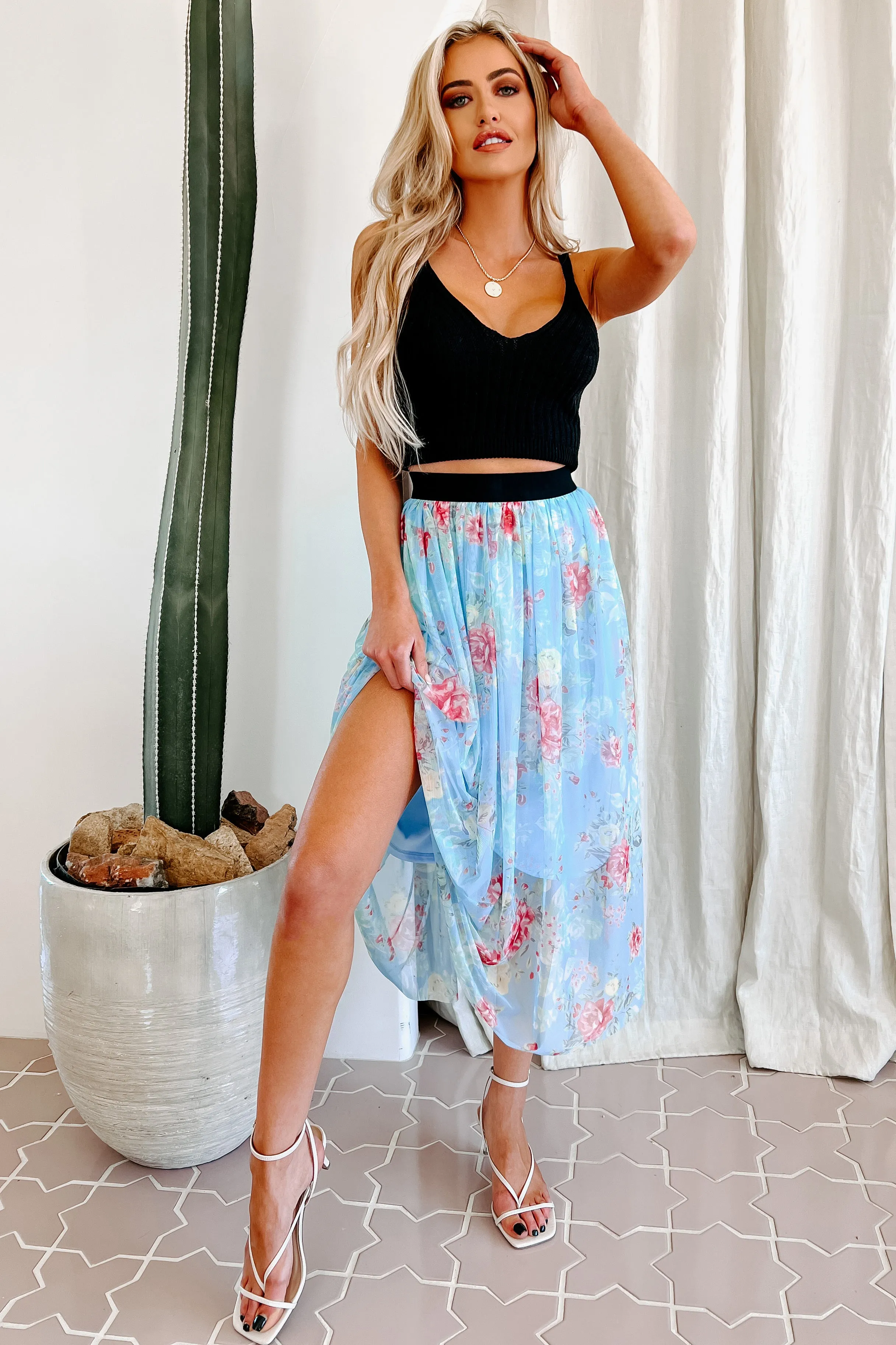 Making Connections Cropped Rib Knit Tank Top (Black)