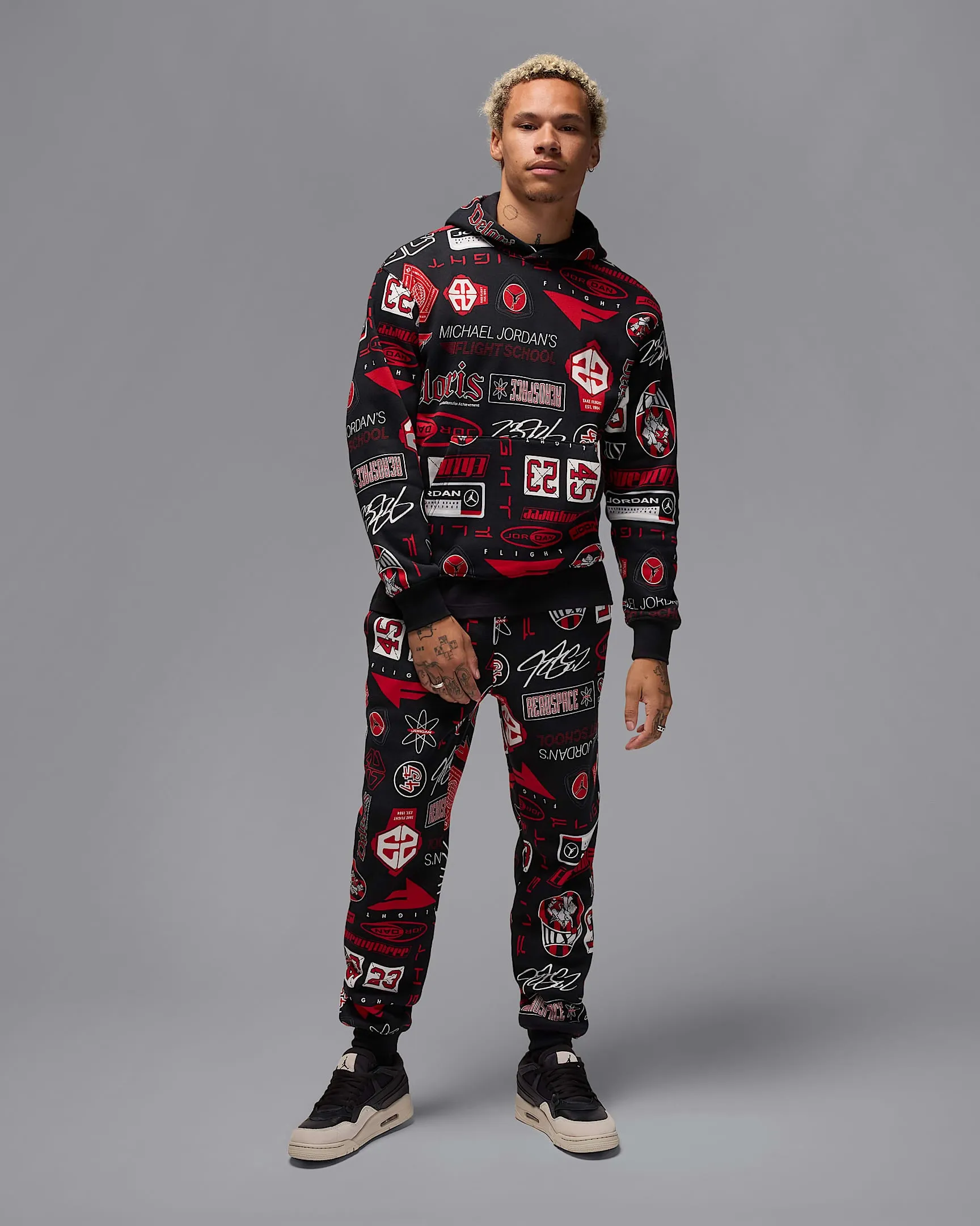 Nike Men's Jordan Essentials Fleece Pullover Hoodie Apparel - Black / Varsity Red