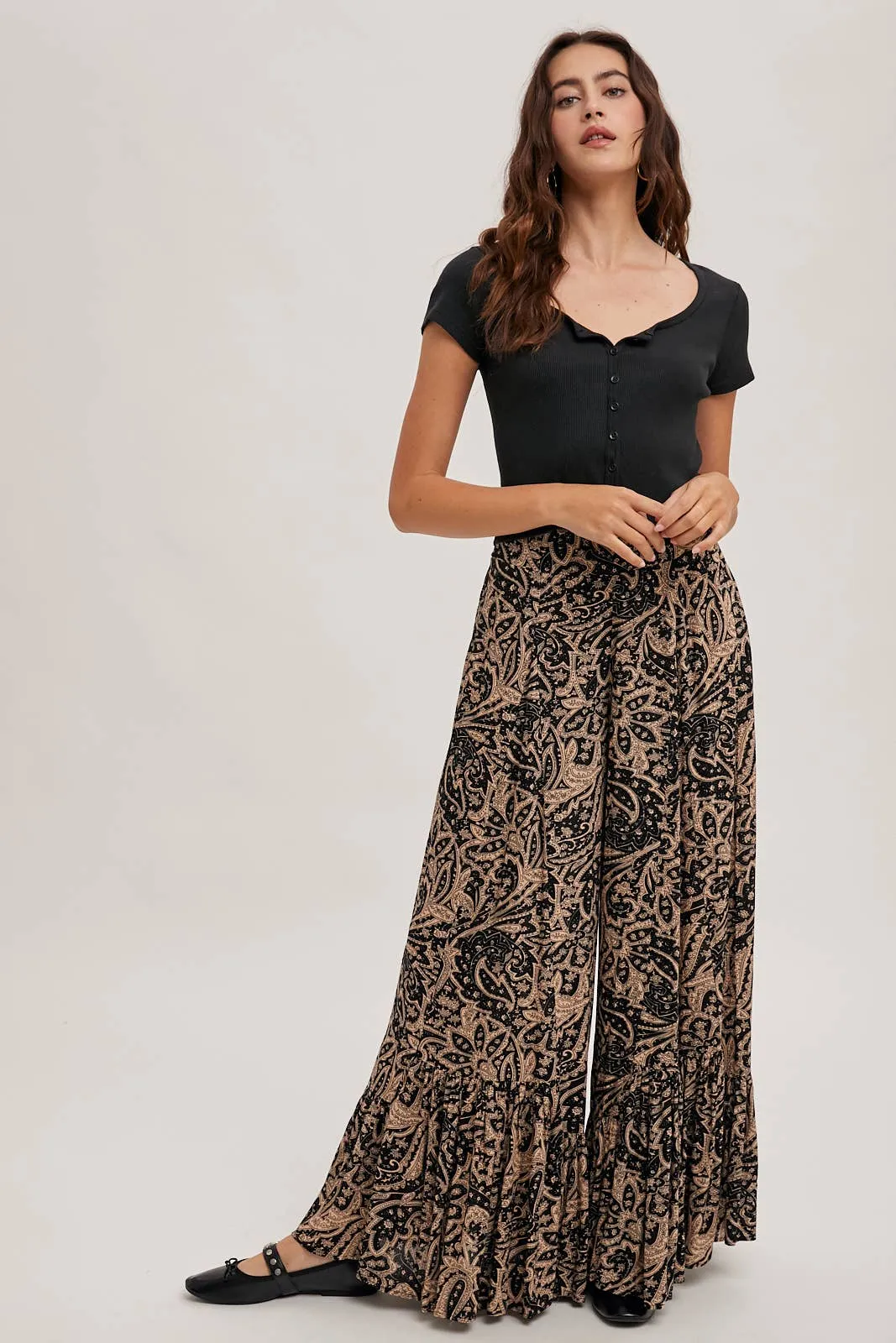 PAISLEY PRINT WIDE RUFFLED PANTS: Black