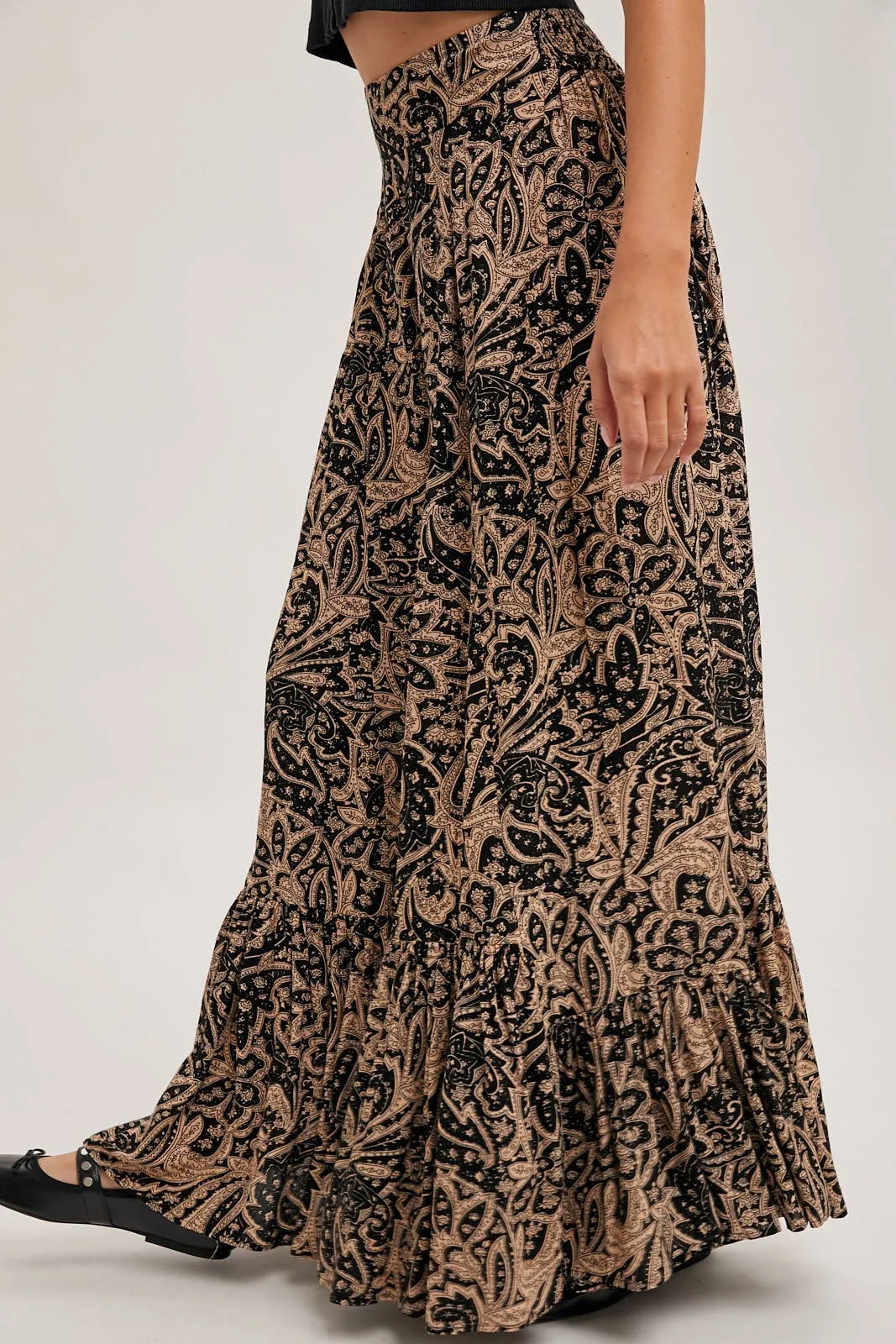 PAISLEY PRINT WIDE RUFFLED PANTS: Black