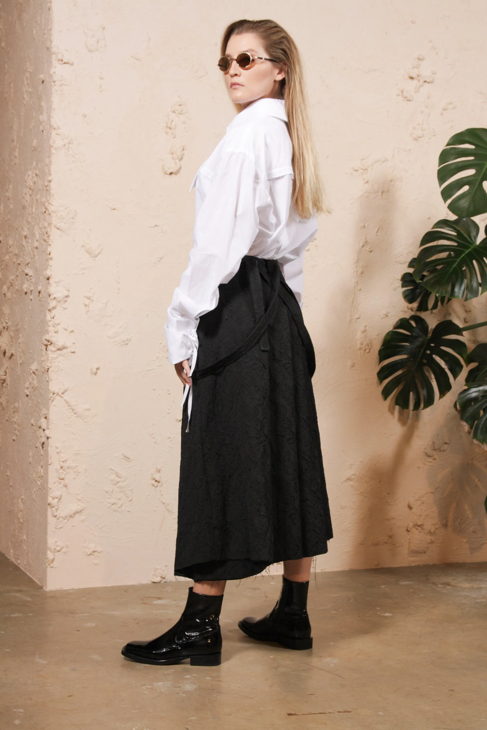 Pleated Skirt W Suspenders