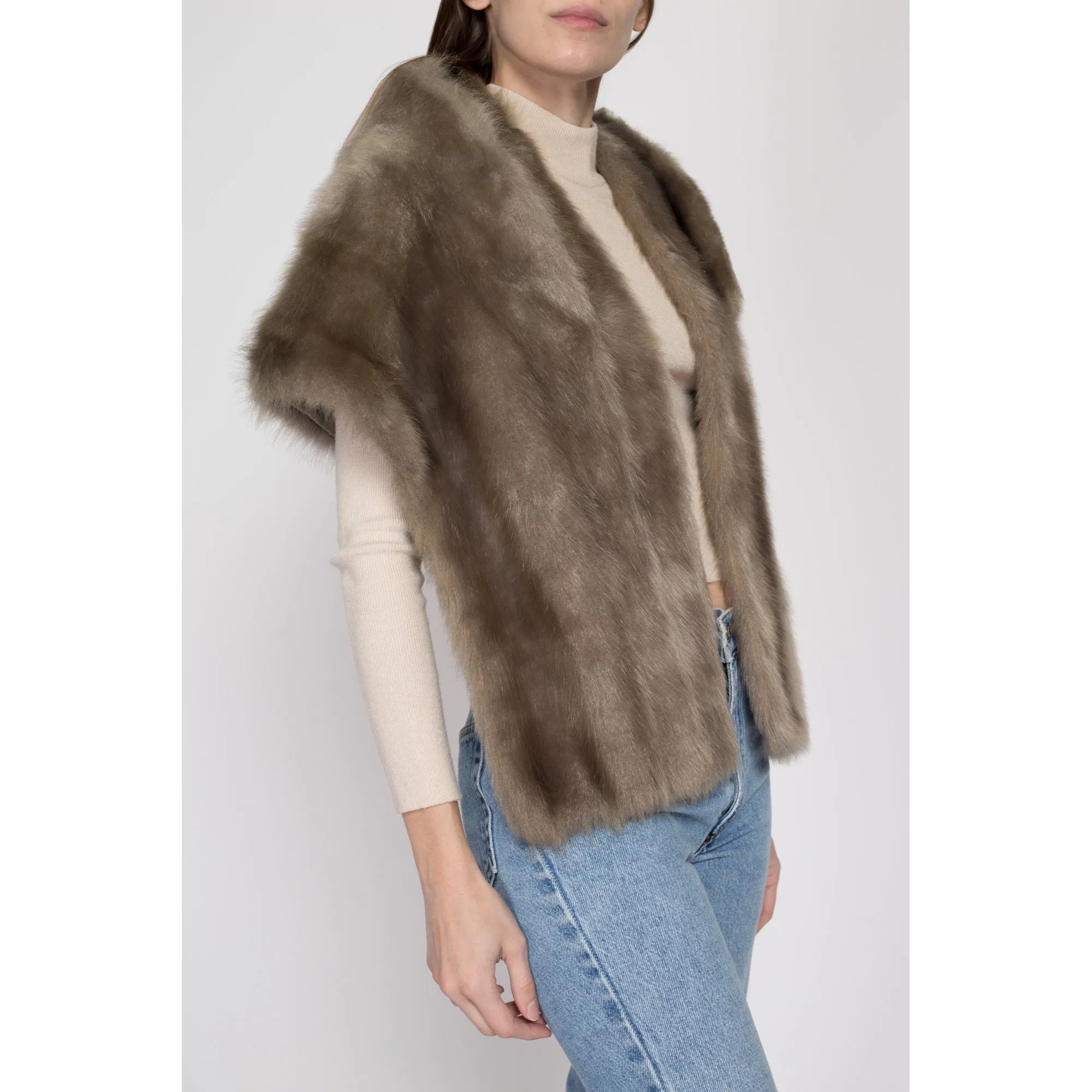 Sm-Lrg 1950s Grey Fur Stole