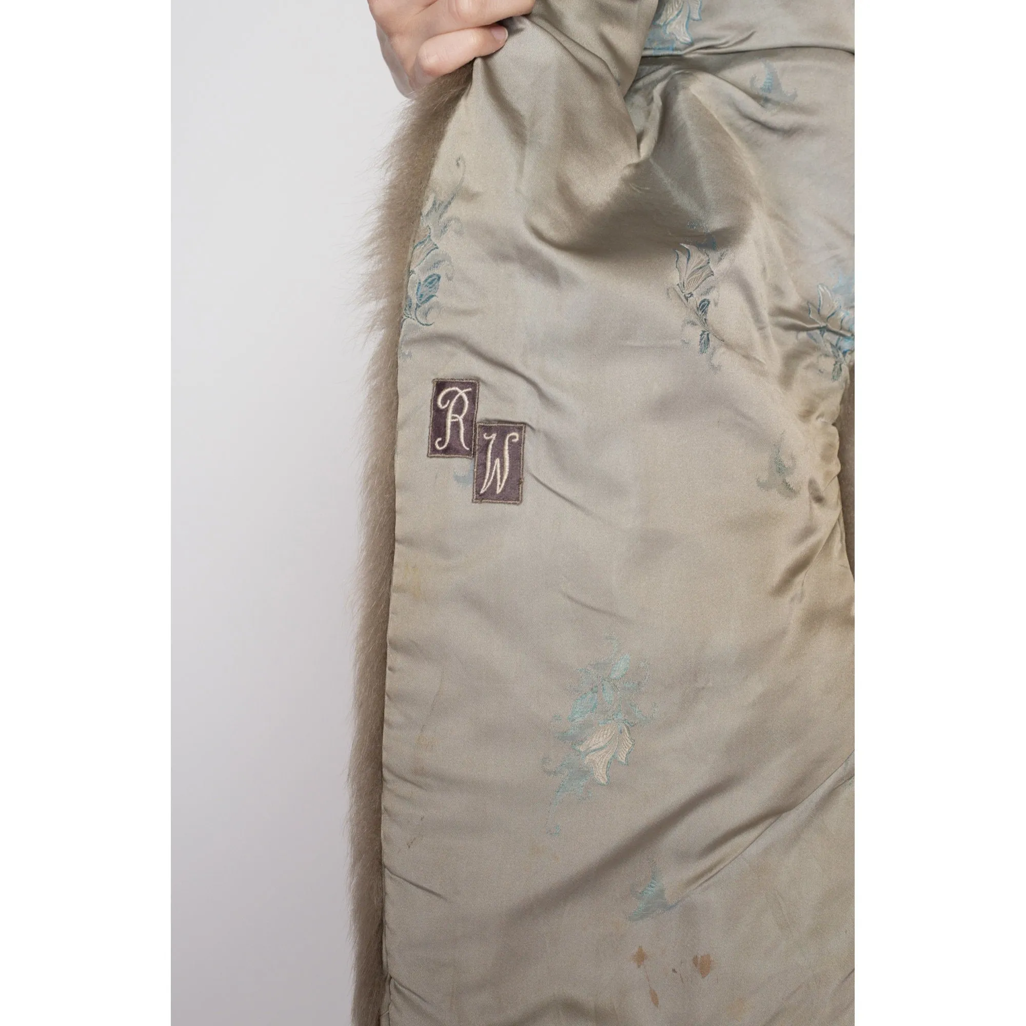 Sm-Lrg 1950s Grey Fur Stole