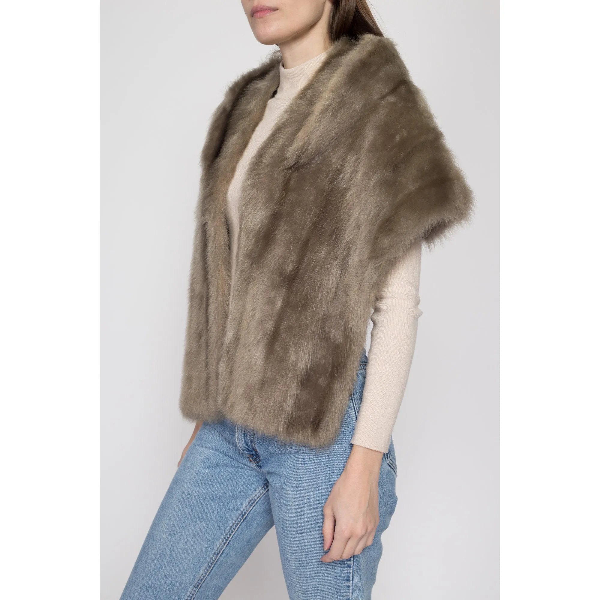 Sm-Lrg 1950s Grey Fur Stole