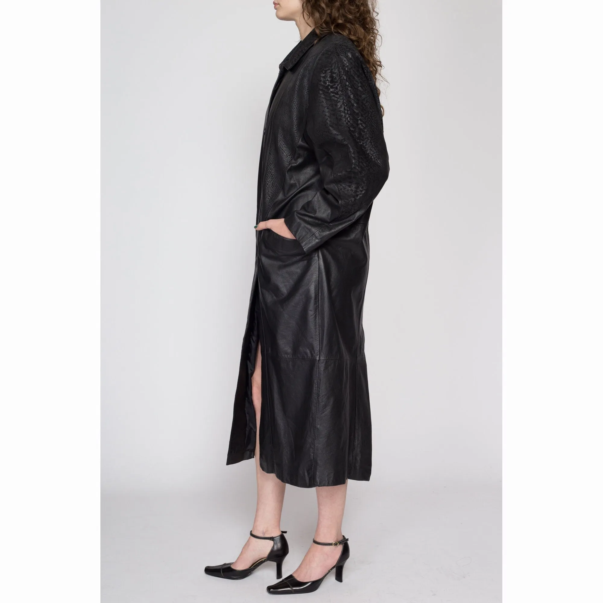 Small 80s Oversize Black Embossed Leather Trench Coat