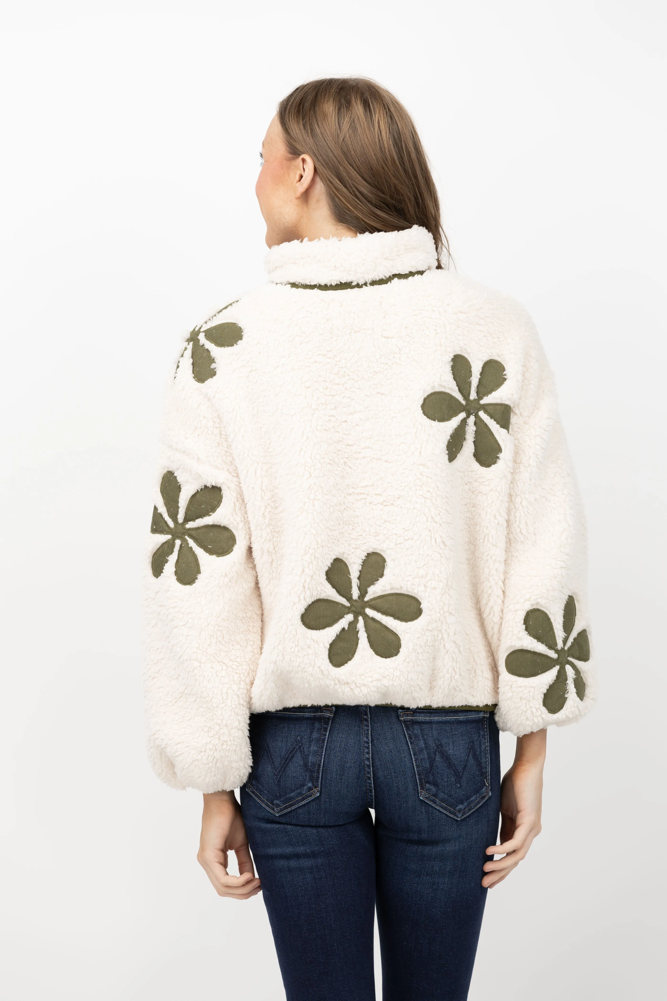 The Great. Countryside Pullover with Daisy Applique in Cream w/ Army