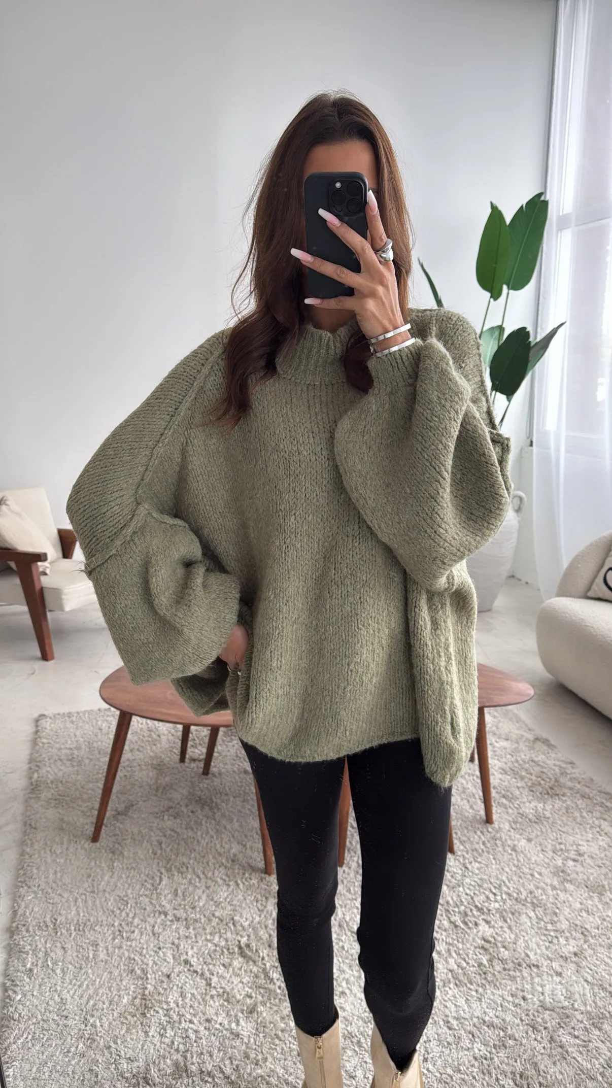 Ultra Oversize Kuschel - Pullover / khaki Art. 4100
