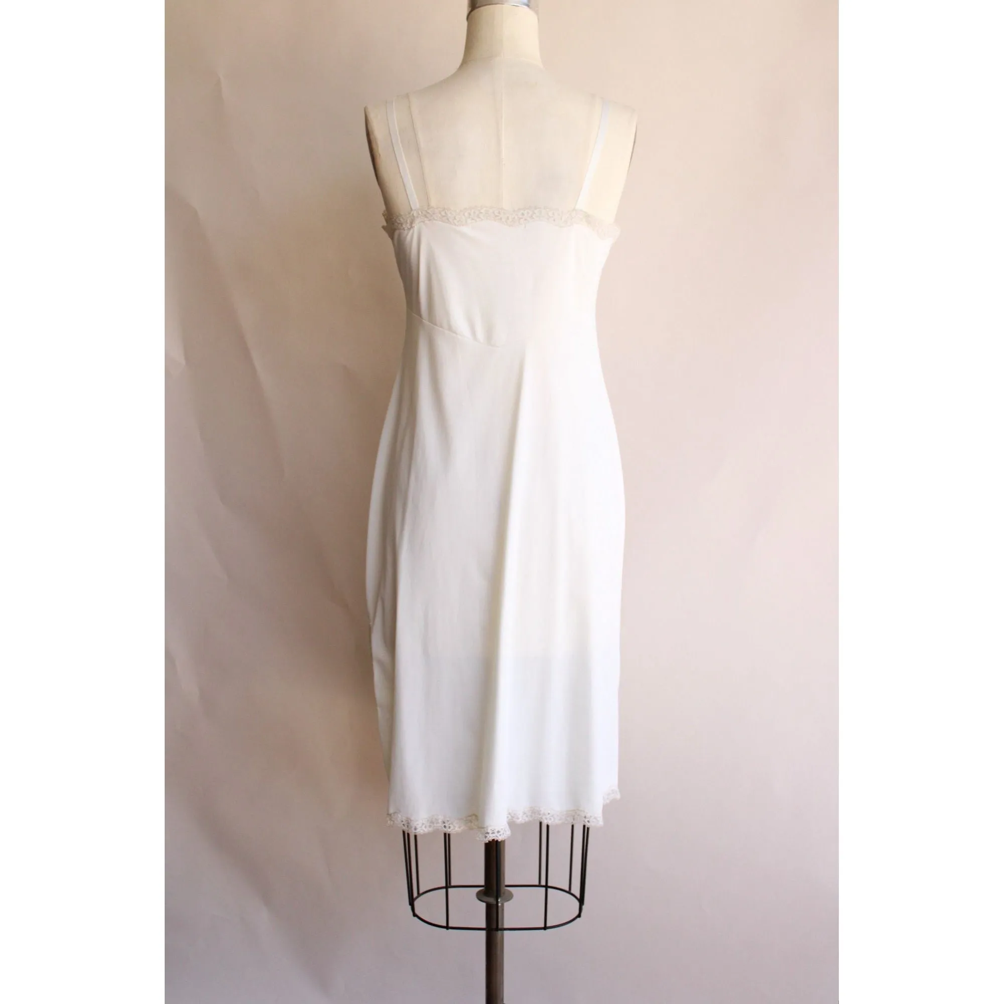 Vintage 1950s Van Raalte Nylon Slip in Ivory