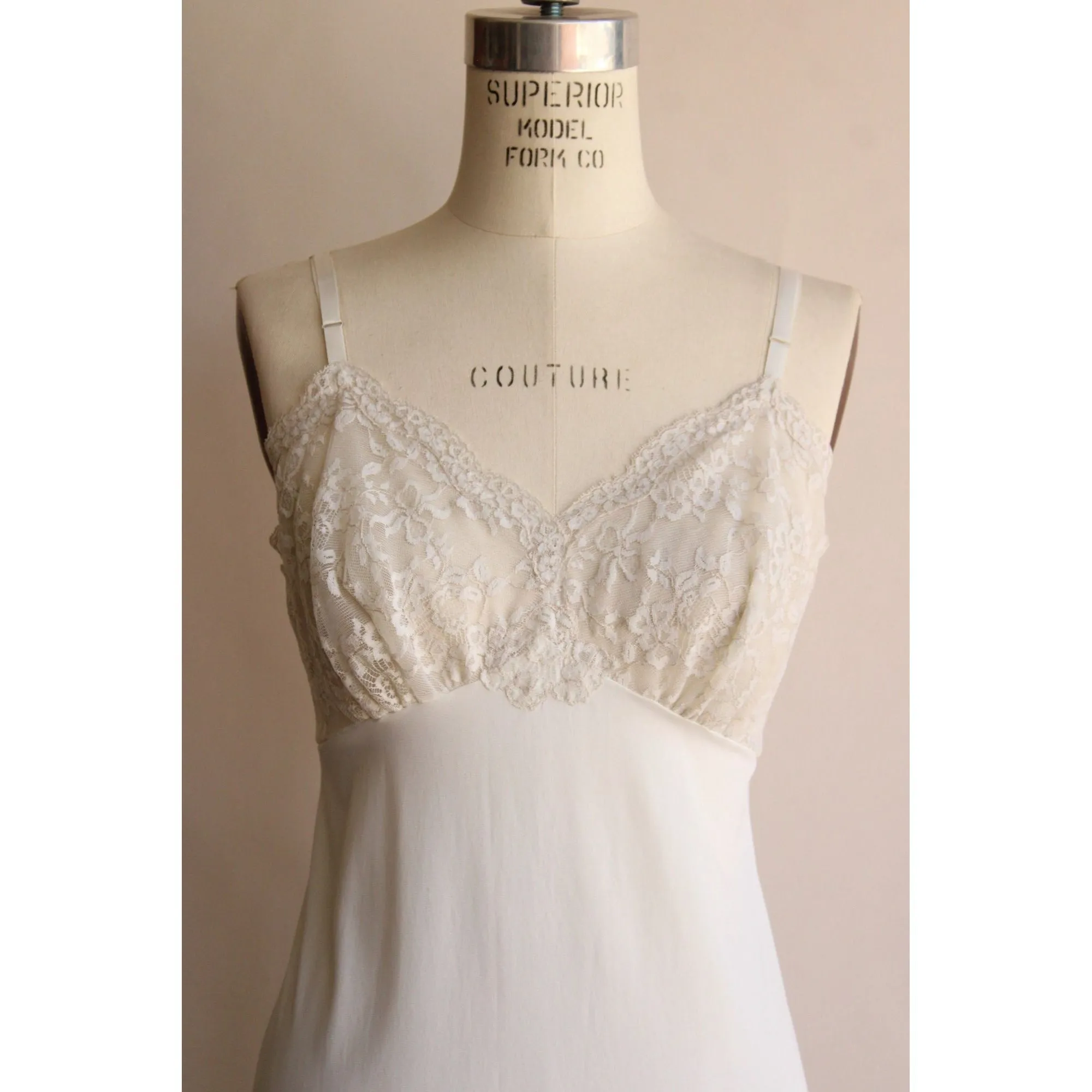 Vintage 1950s Van Raalte Nylon Slip in Ivory