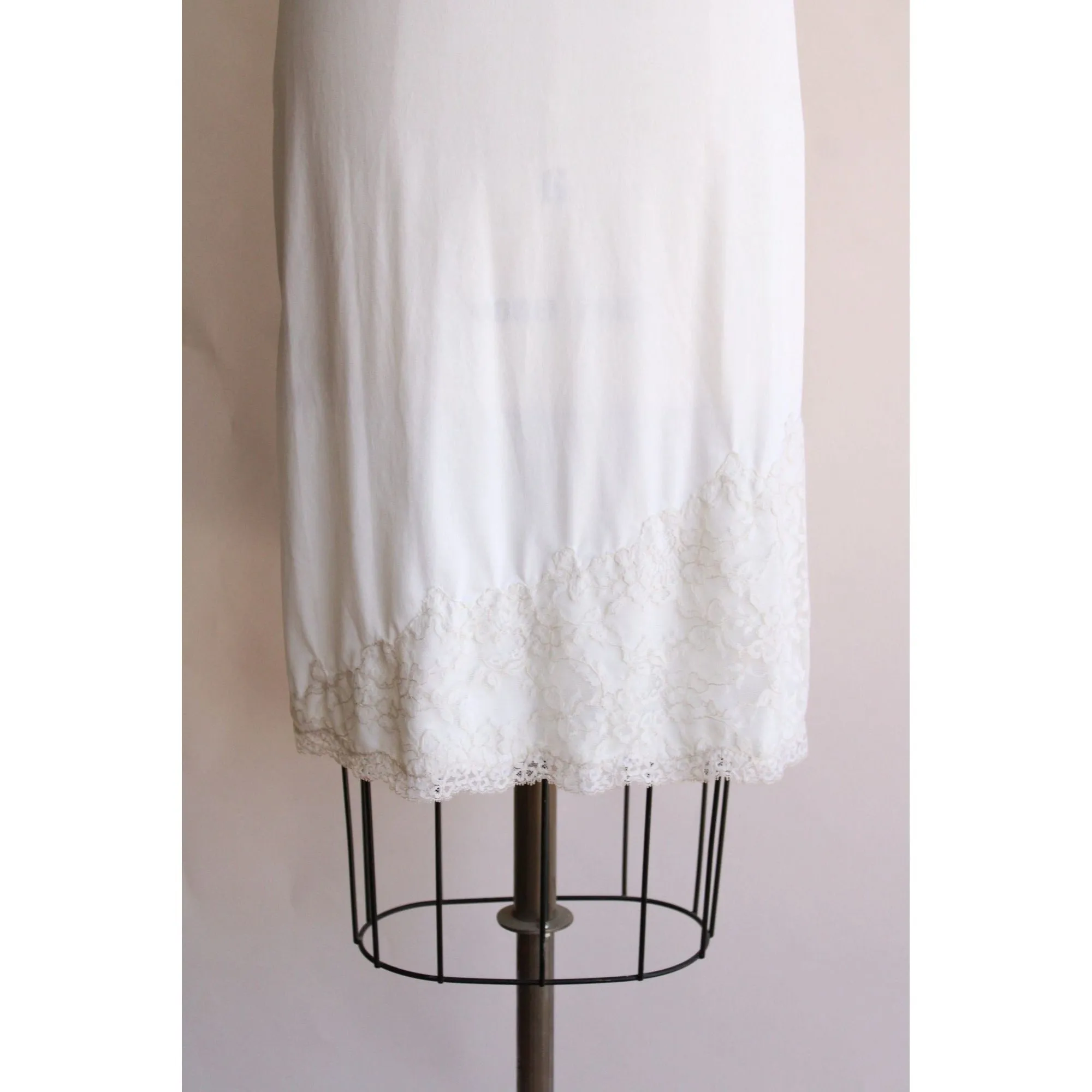 Vintage 1950s Van Raalte Nylon Slip in Ivory